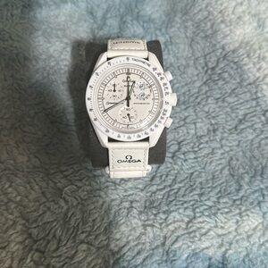 Omega moonswatch